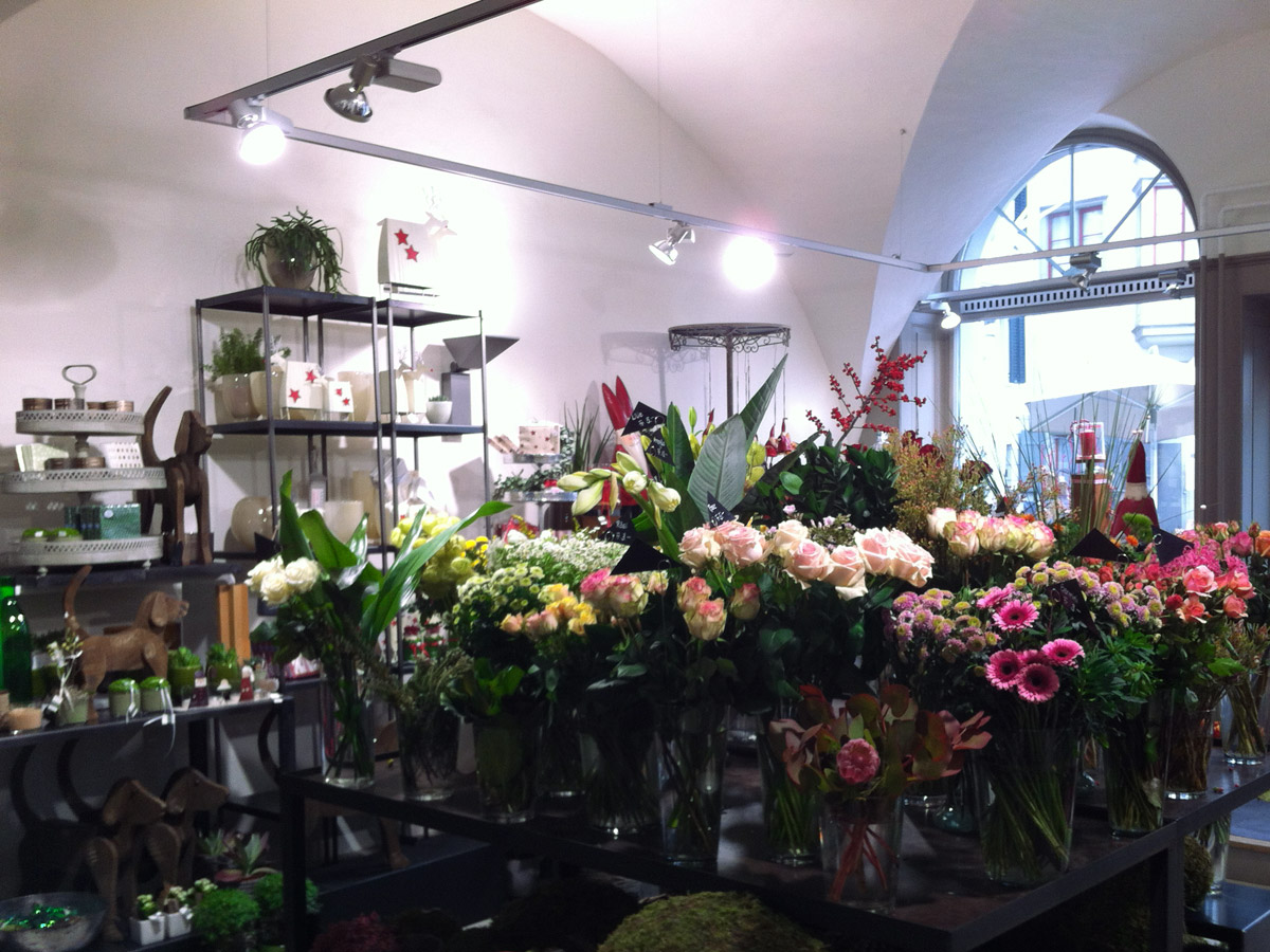 BLUMENLADEN IN ST. GALLEN